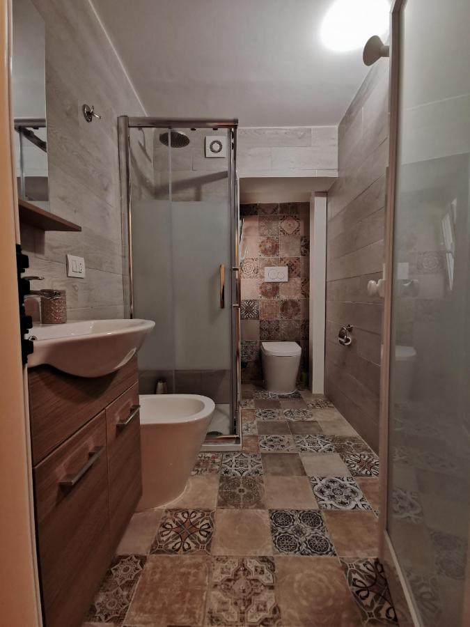 Whiteflower Apartments Bari Kültér fotó