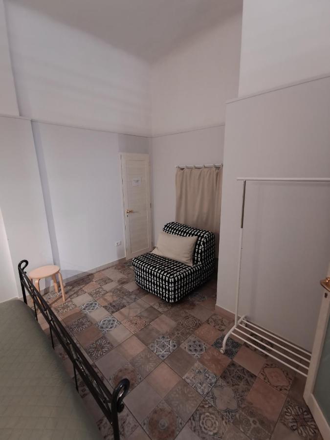 Whiteflower Apartments Bari Kültér fotó