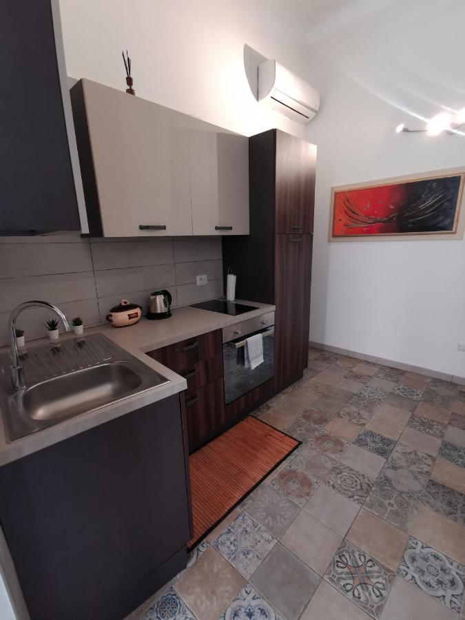 Whiteflower Apartments Bari Kültér fotó