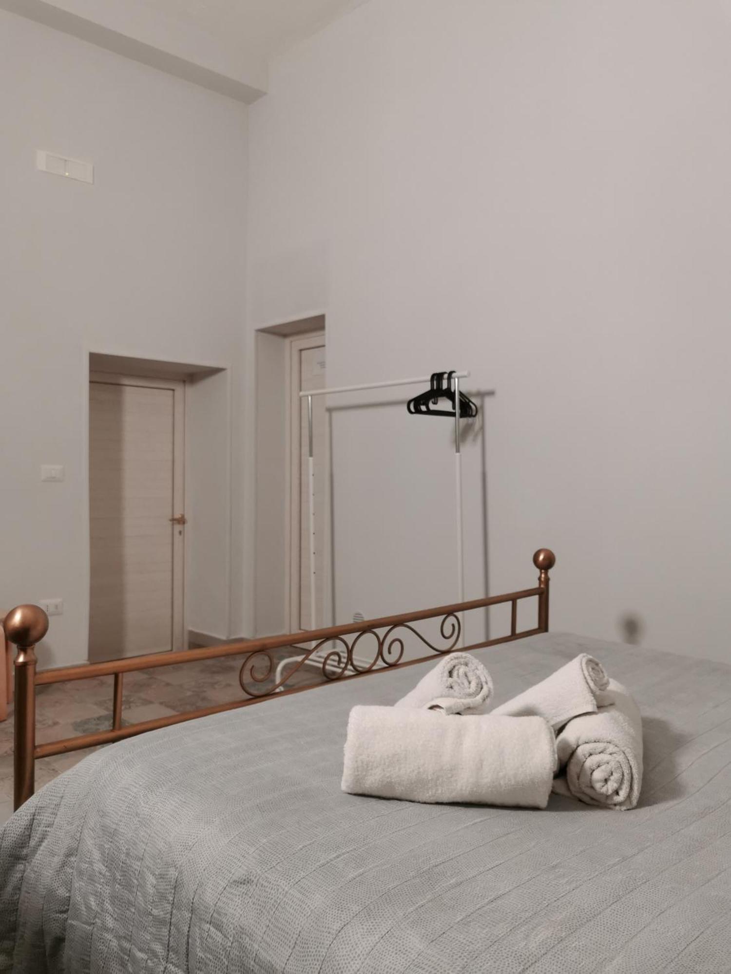 Whiteflower Apartments Bari Szoba fotó
