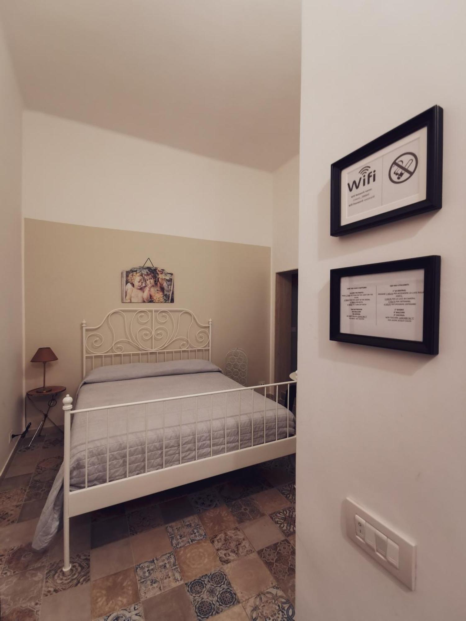 Whiteflower Apartments Bari Szoba fotó